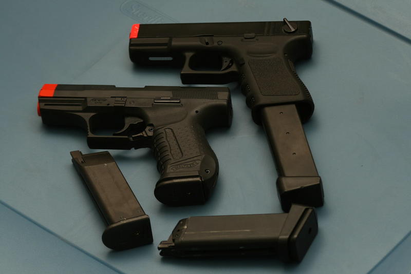 How Realistic-Looking Toy Guns Confuse Police And Get People Killed ...