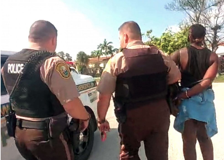 Miami-Dade Police Who Witnessed Violent Arrest Of Black Woman Say She ...