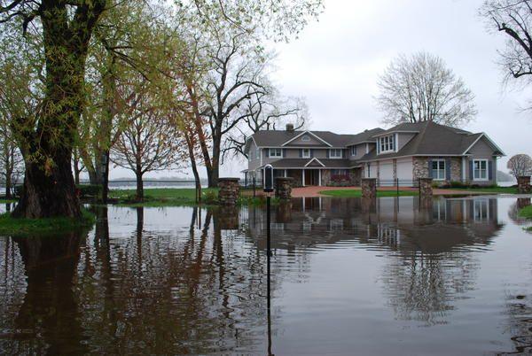 Webinar will be held by IJC to address Lake Ontario levels Webinar will be held by IJC to address Lake Ontario levels