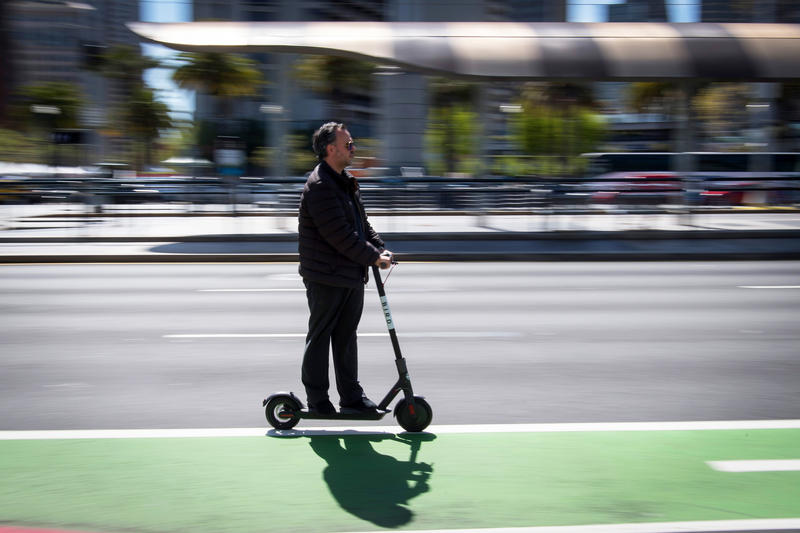 Scooter School The Rules Of Riding Electric Scooters In Milwaukee WUWM