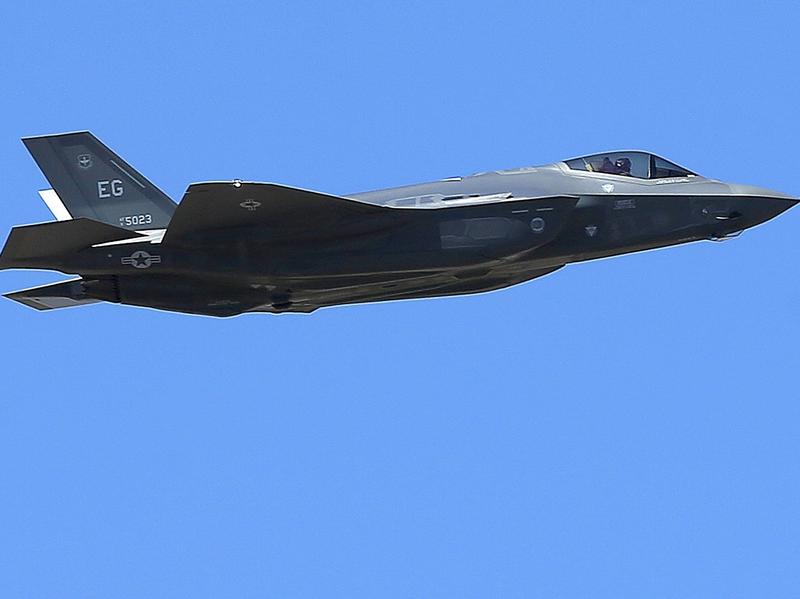 Pieces Of Missing Japanese F-35 Fighter Jet Found; Pilot Still Missing ...