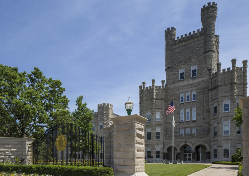 Illinois Universities Planning For Fall EIU To Require Masks Tri