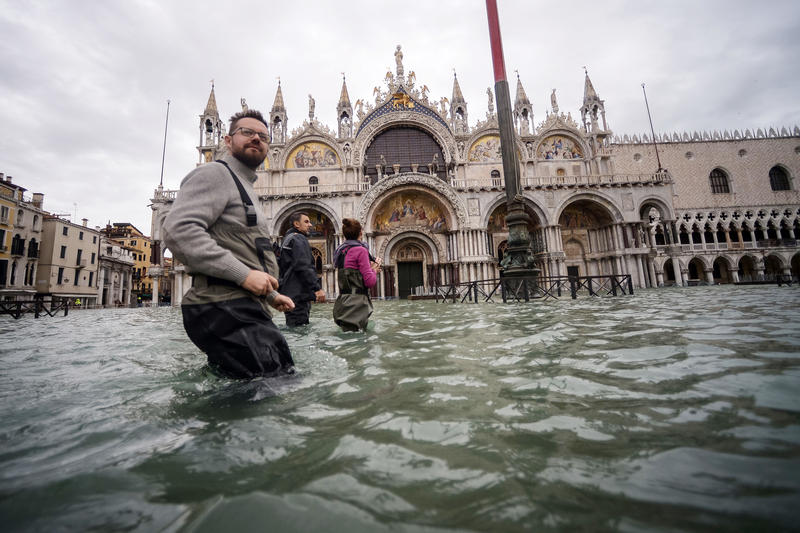With Waters Rising And Its Population Falling, What Is Venice's Future