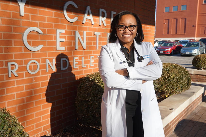 Black St. Louis Doctors Address Vaccine Fears To Help Save Black Lives