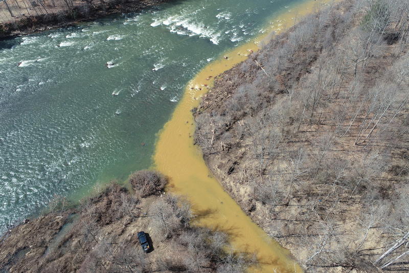 State Environmental Authorities Plug Acid Mine Drainage Leak WMKY