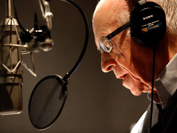 NPR's Carl Kasell delivers one of his last newscasts during <em>Morning Edition</em> on Dec. 30, 2009 in Washington, D.C.