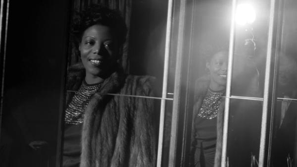 Mary Lou Williams in 1942. In the 1930s and '40s, her apartment on 63 Hamilton Terrace formed an important space in advancing the evolution of jazz and the survival of musicians.