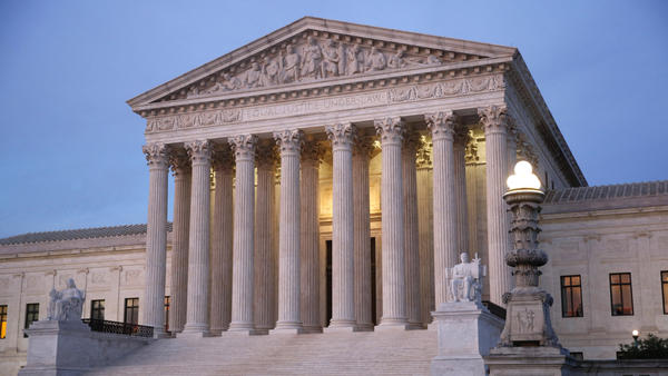 The U.S. Supreme Court justices questioned how broadly a federal law targeting immigration advice could be used.