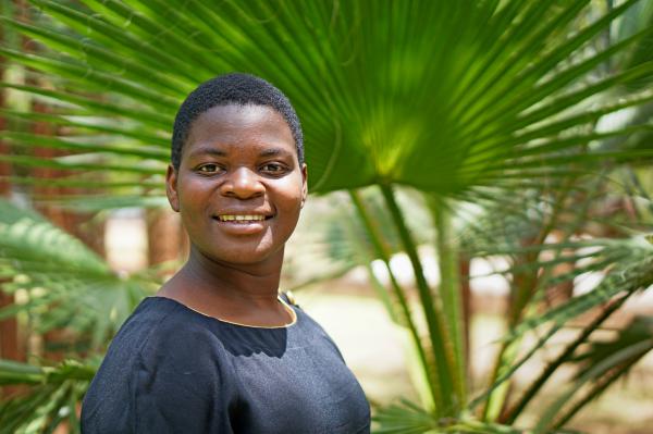 Eliza Chikoti, 24, is a mentor to high school girls in Malawi. She is helping girls through their personal problems amid the pandemic — and encouraging them to stay in school.