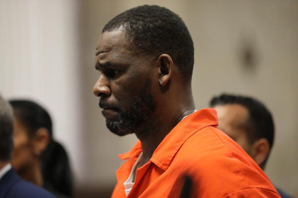 R. Kelly appears during a hearing at the Leighton Criminal Courthouse in Chicago in September 2019.