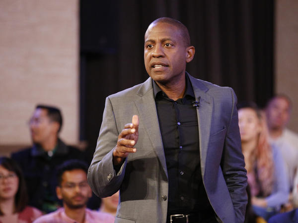 Ozy, co-founded by Carlos Watson, failed to gain traction, despite questionable assertions to investors and other news outlets.
