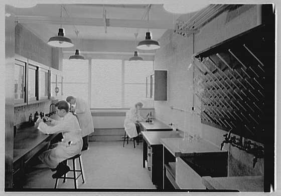 A laboratory in New York City's Bellevue Medical Center on May 17, 1949.