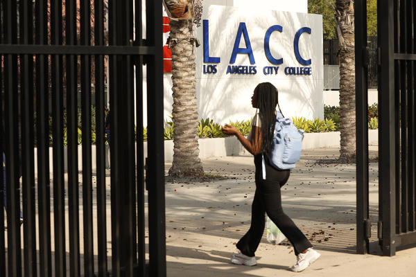 A majority of students at Los Angeles City College, the United States' largest community college district, are continuing with online classes for this fall semester in Los Angeles.