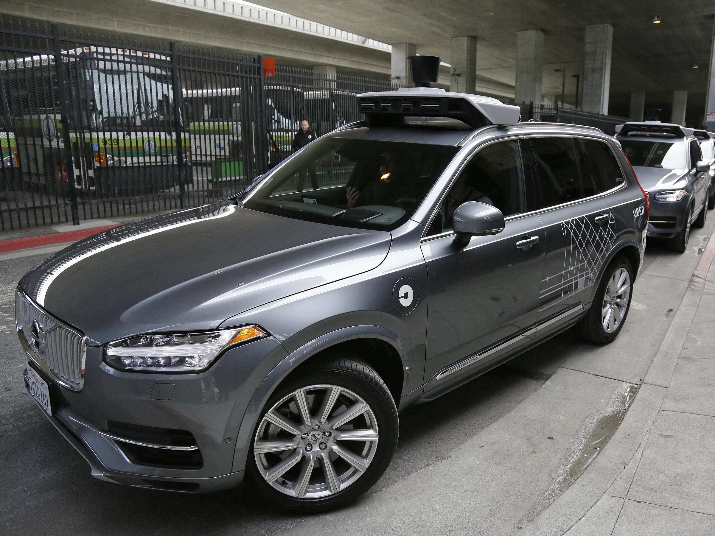 governor helped make state wild west for driverless cars