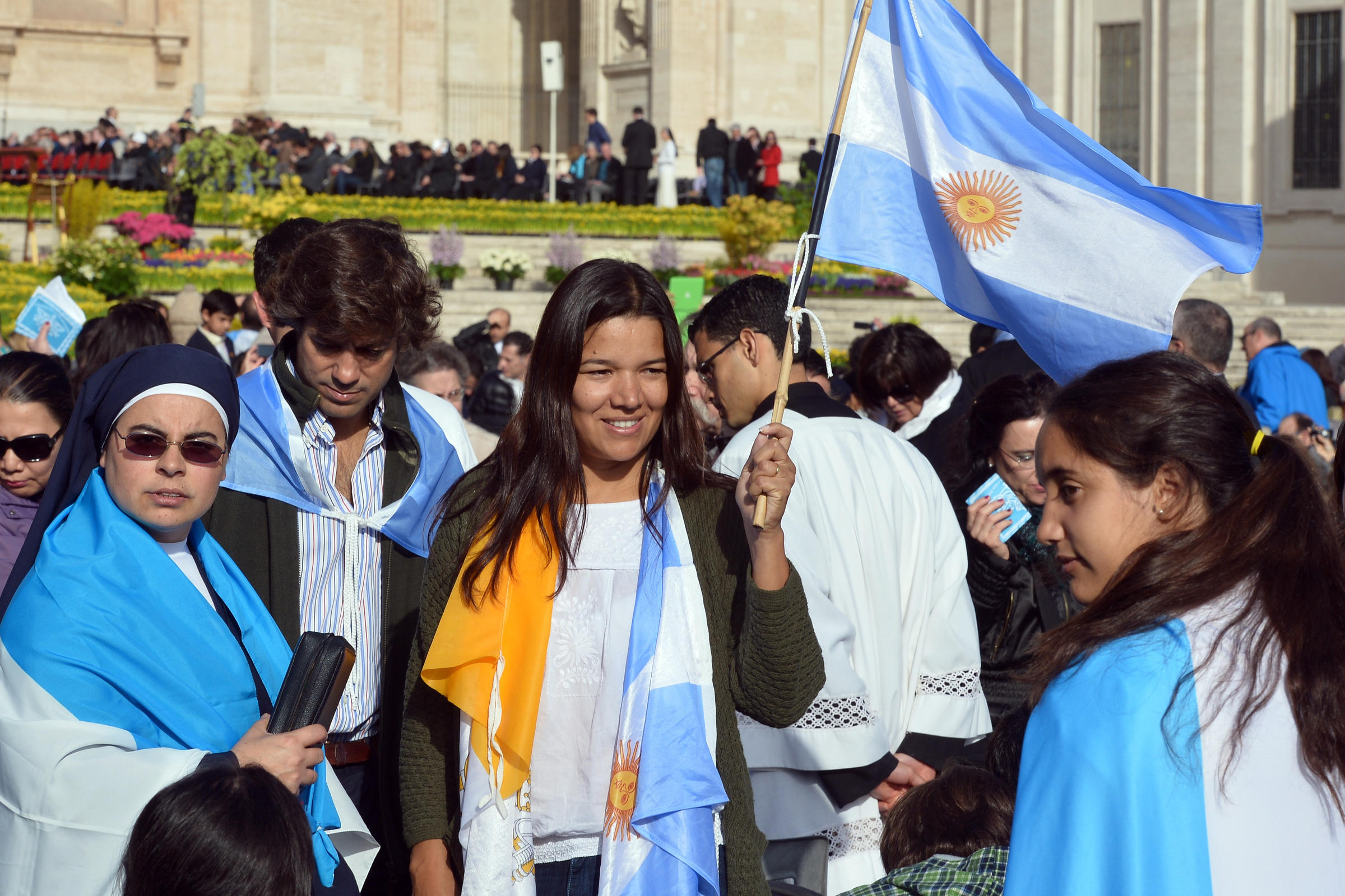 Быт народов аргентины. Народы Аргентины. Аргентина люди. Жители Аргентины. Аргентинцы европейцы.