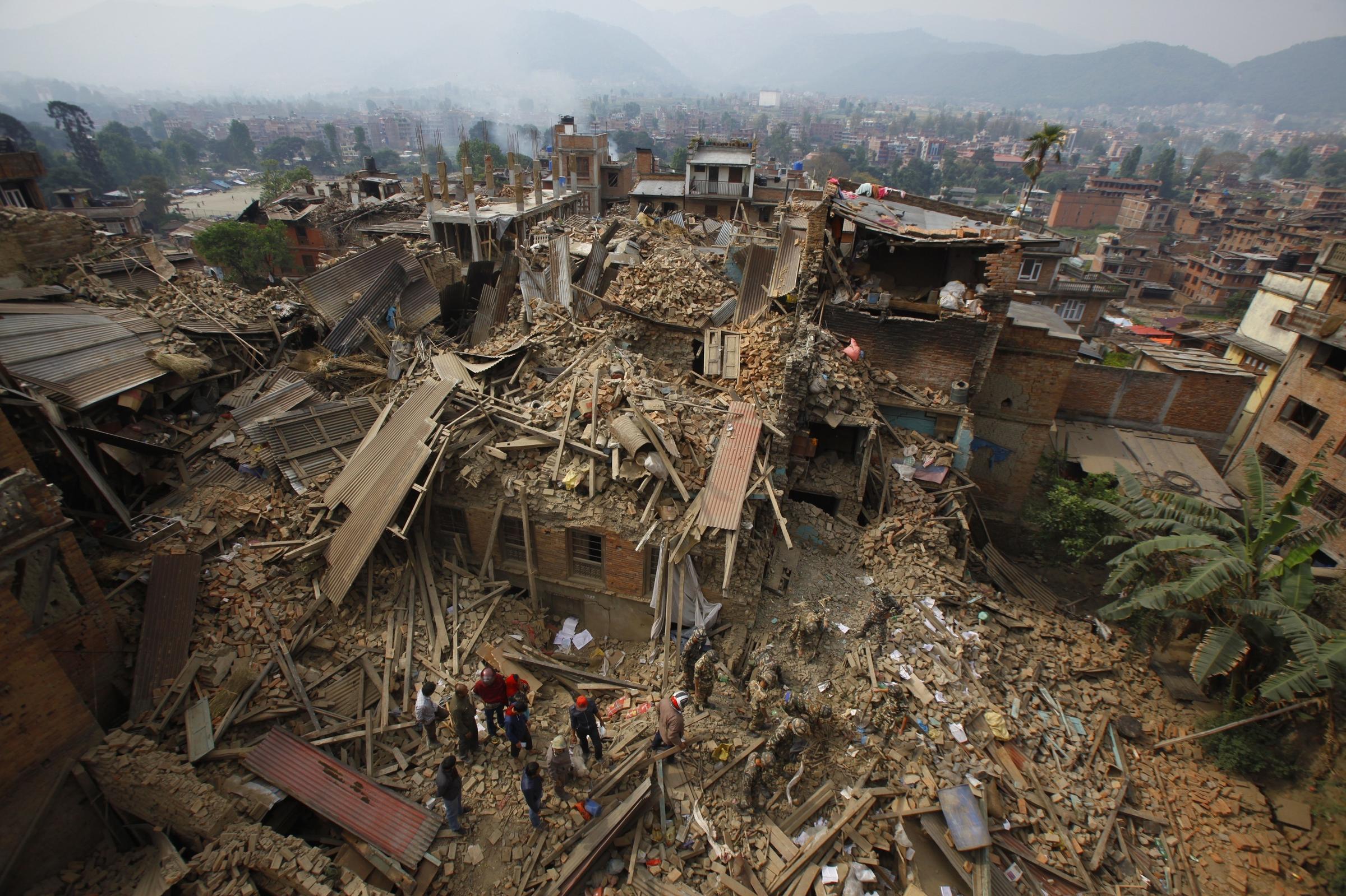 Powerful Aftershock Jars Kathmandu Nepal Quake Toll Rises Wxxi News