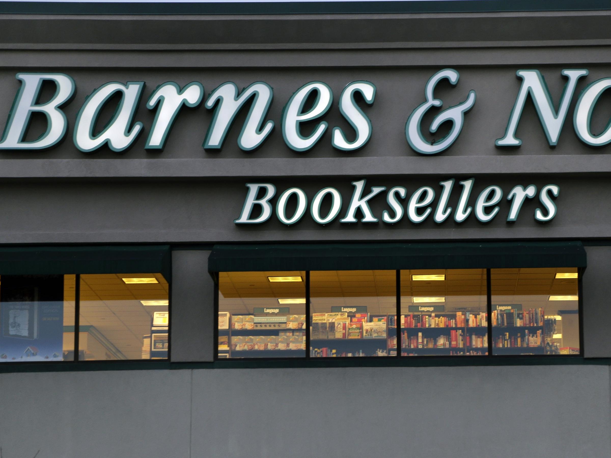 Barnes Noble Founder Retires
