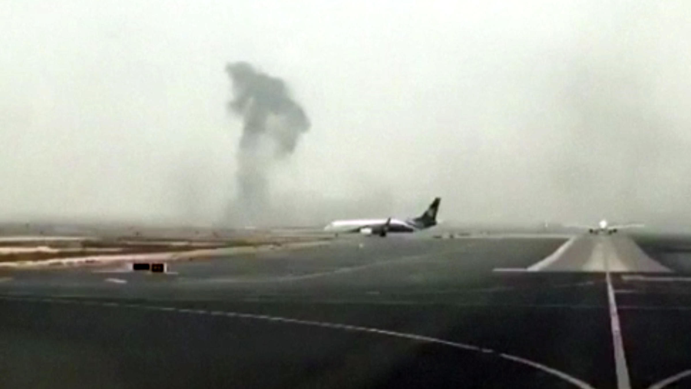 Emirates Plane Makes Emergency Landing, Bursts Into Flames In Dubai KDNK