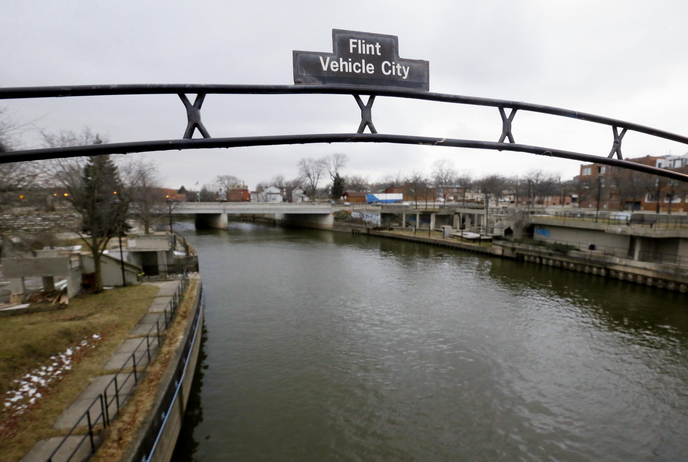 how-flint-michigan-s-tap-water-became-toxic-cnn