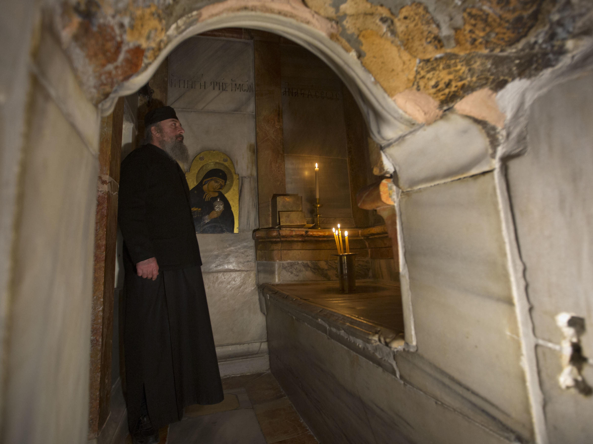 Гроб господень в иерусалиме фото внутри гроба