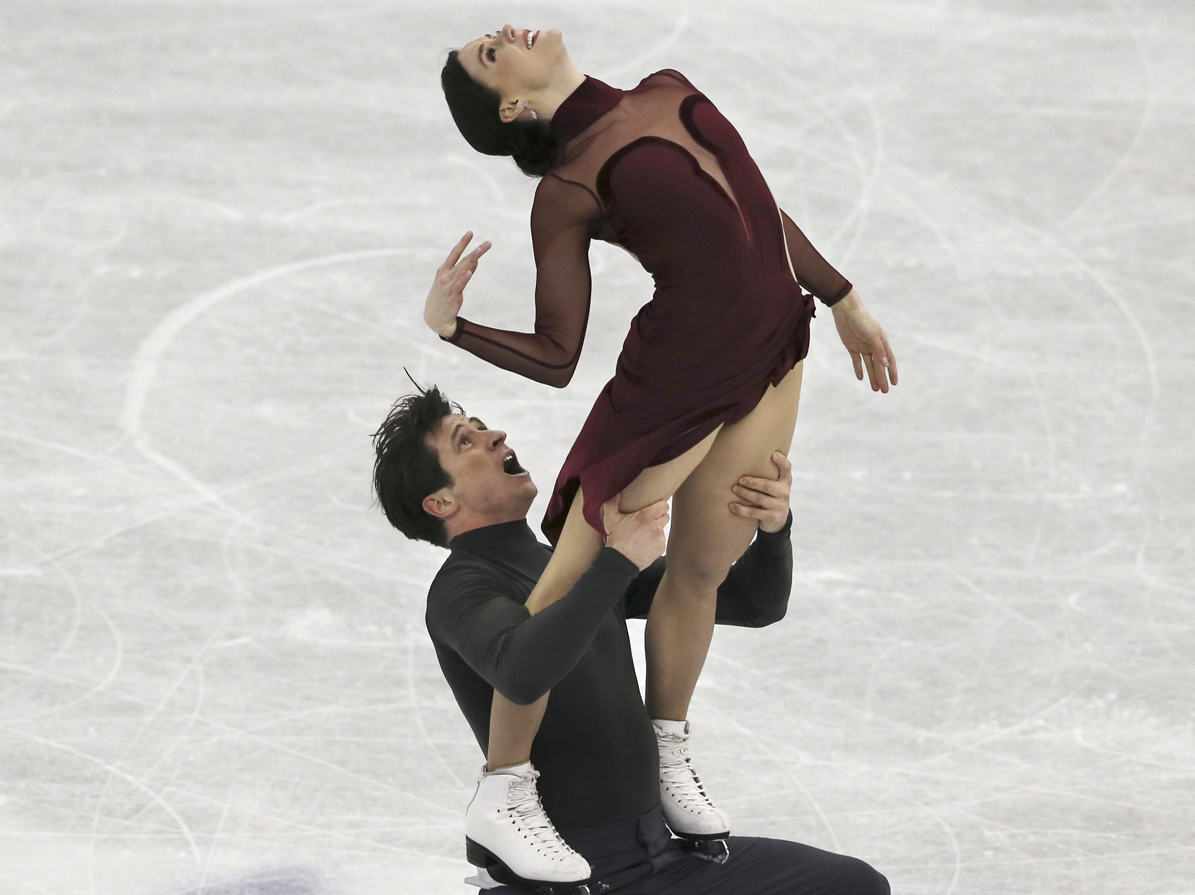 Canadian Ice Dancers Step Down The Heat To Step Up At The Podium | WKU