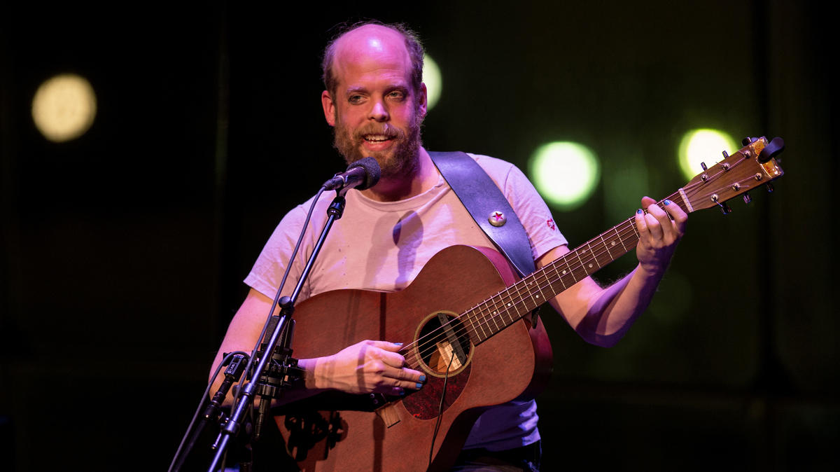 Bonnie Prince Billy Adjusts His Crown Wunc