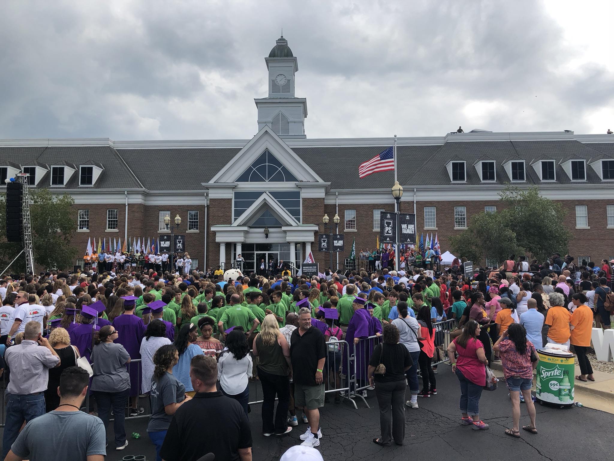 Hundreds Gather for First Day of Classes at I Promise School in Akron ...