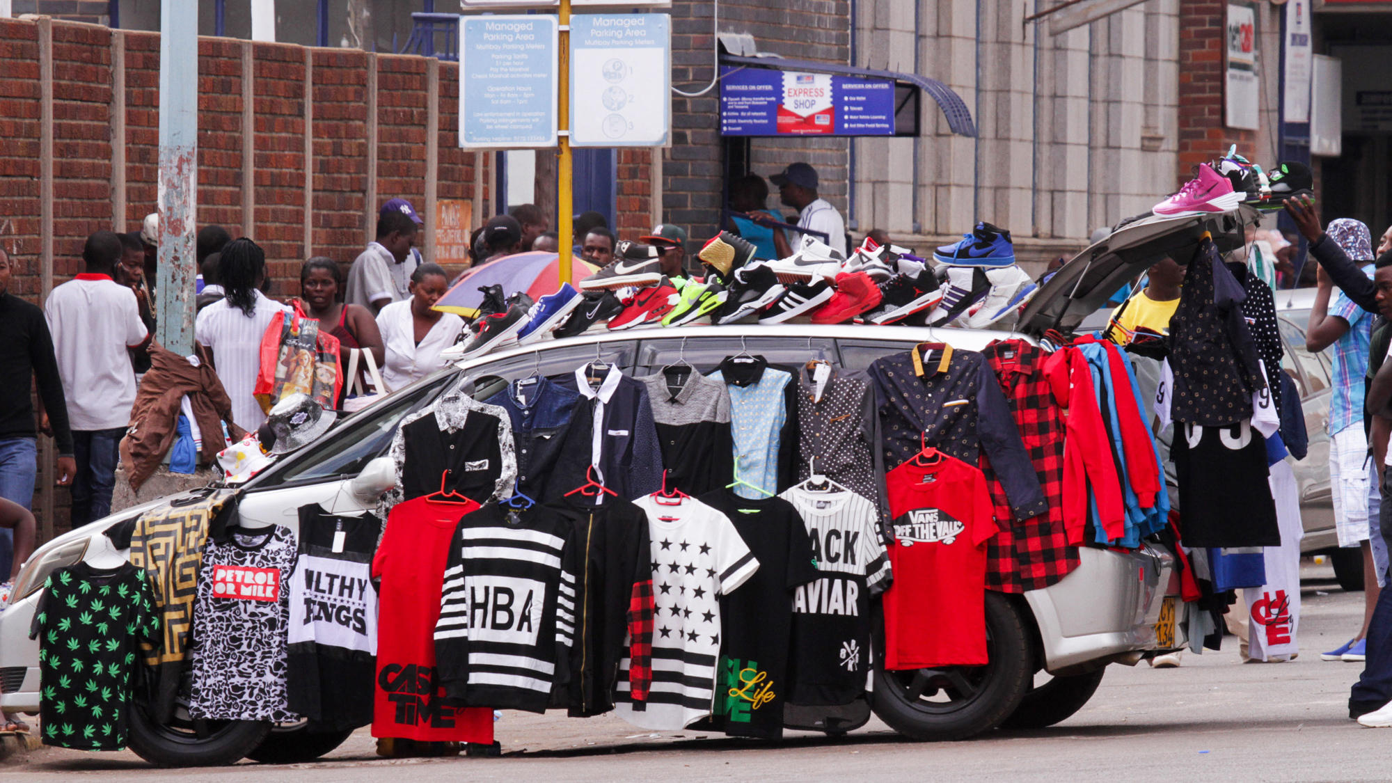 Zimbabwe To Street Vendors Pack Up, Clean Up, Ship Out! WPSU