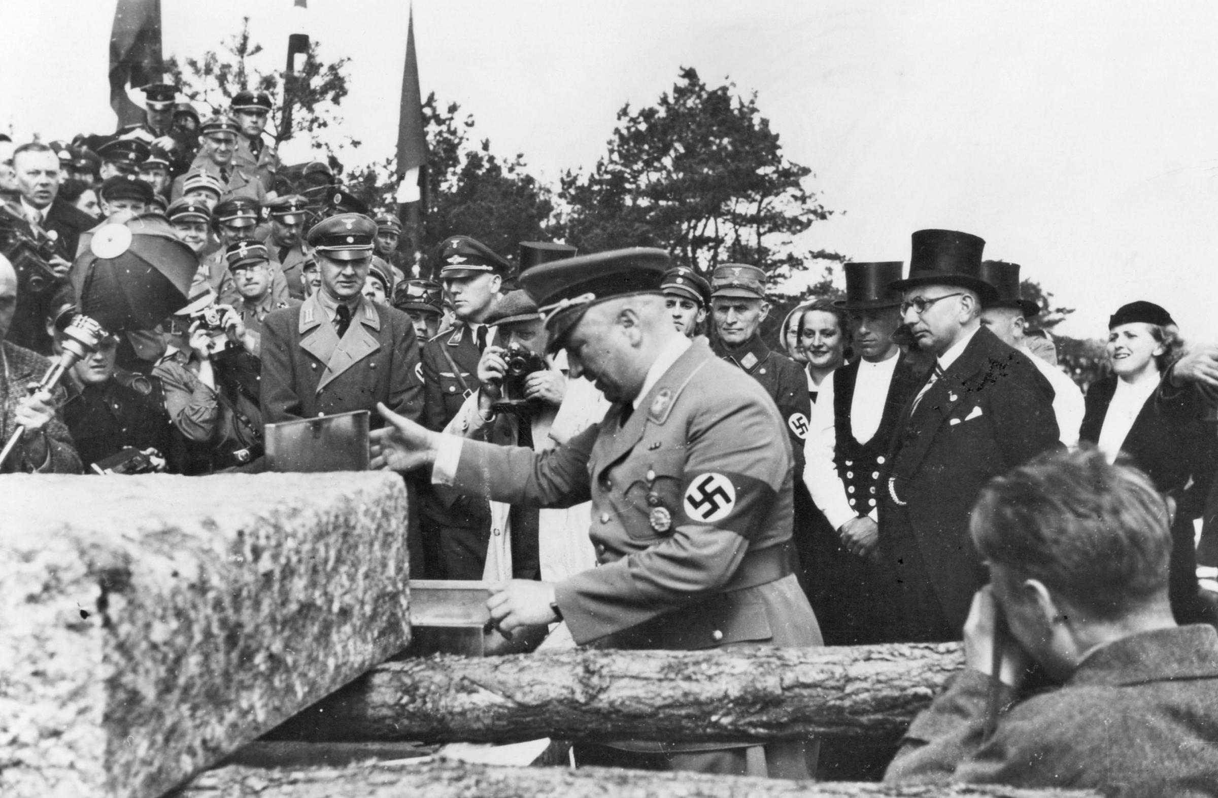 Hitlers Surviving Relatives 43 - 6m14jv3