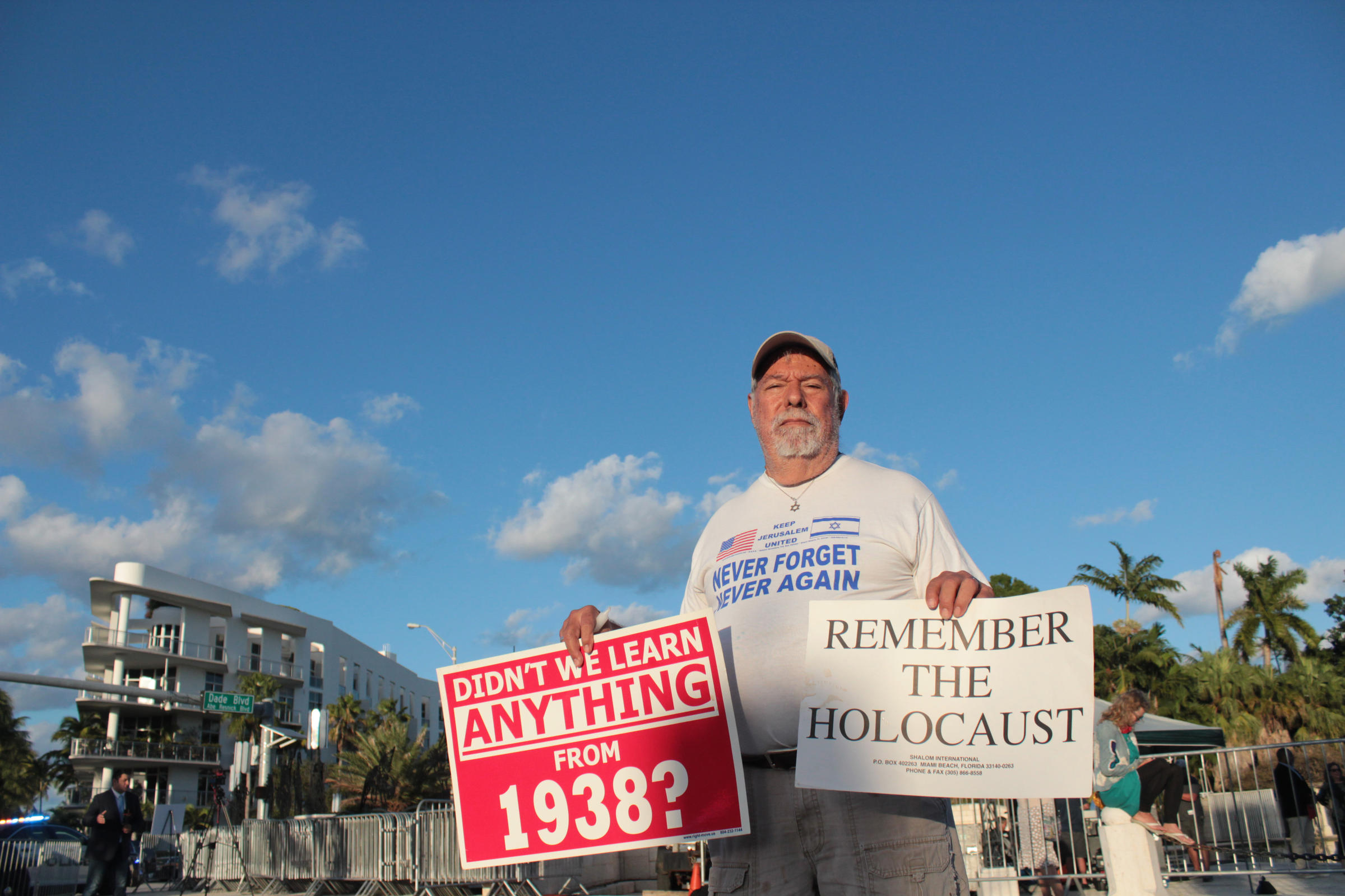 PHOTOS: Hundreds In Miami Beach Remember Pittsburgh ...