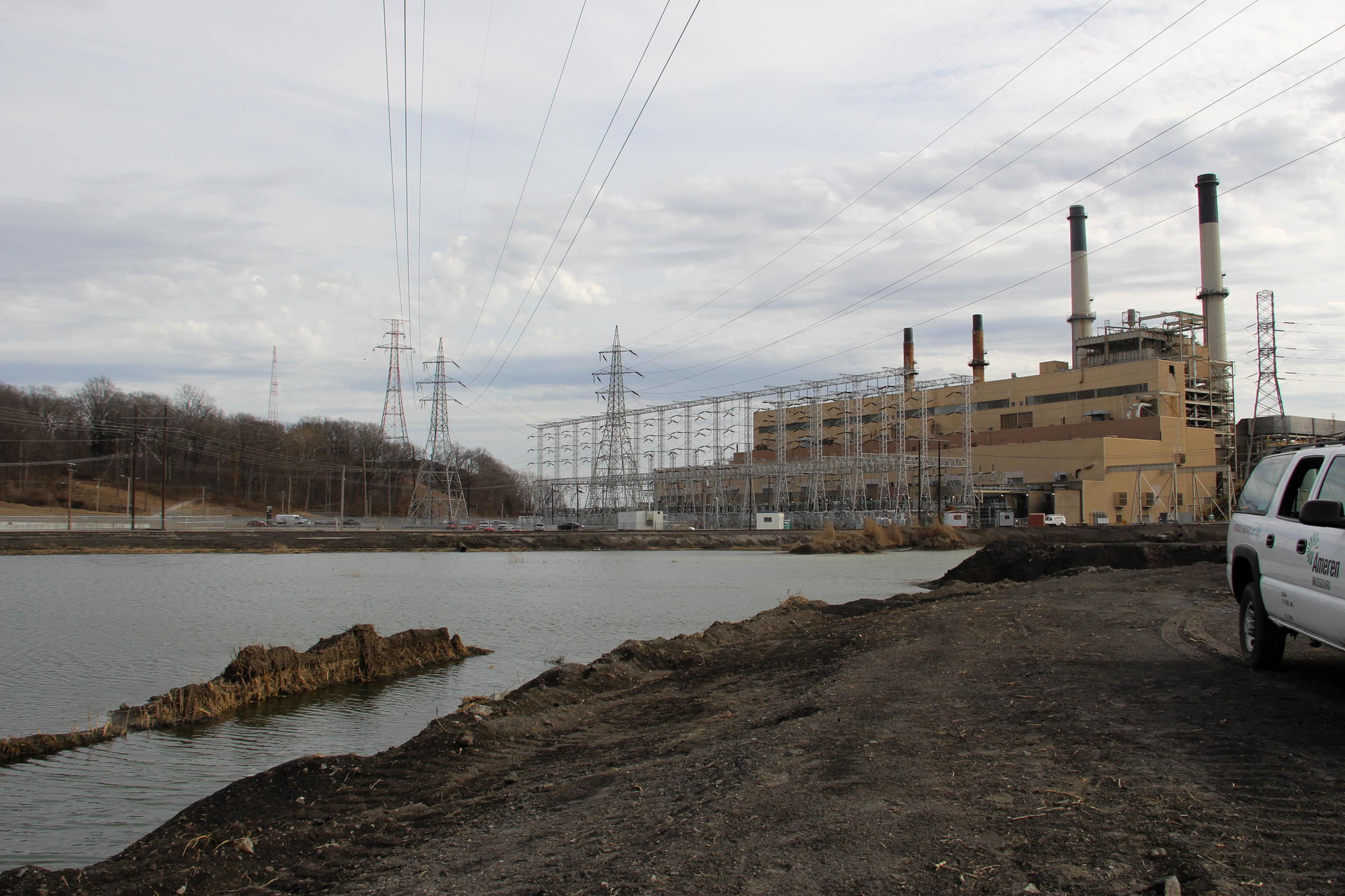 Data Shows Massive Pits Of Coal Waste From Missouri Utilities Polluted