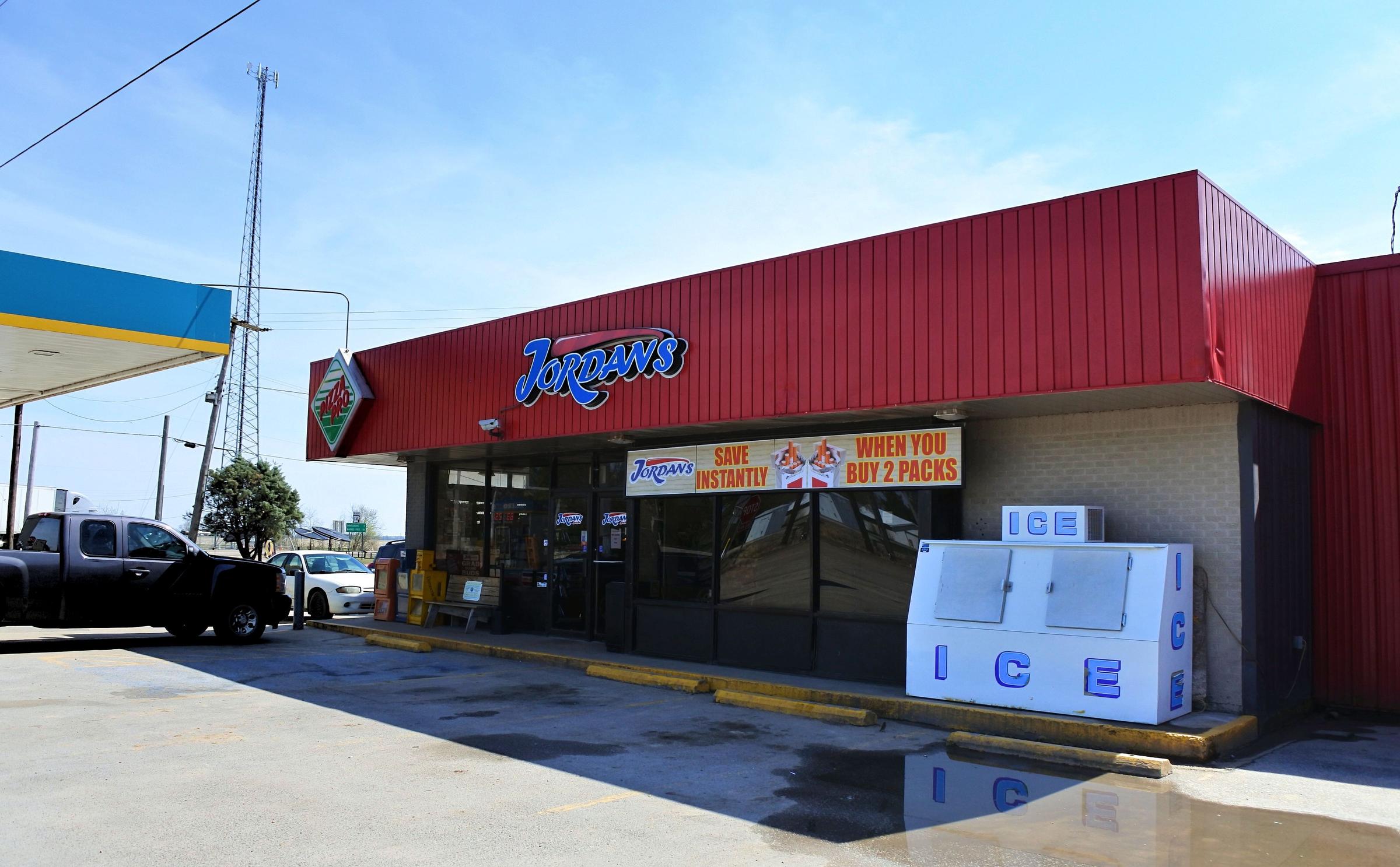 Health Department Warns Of Possible Hep A In Waldenburg KUAF