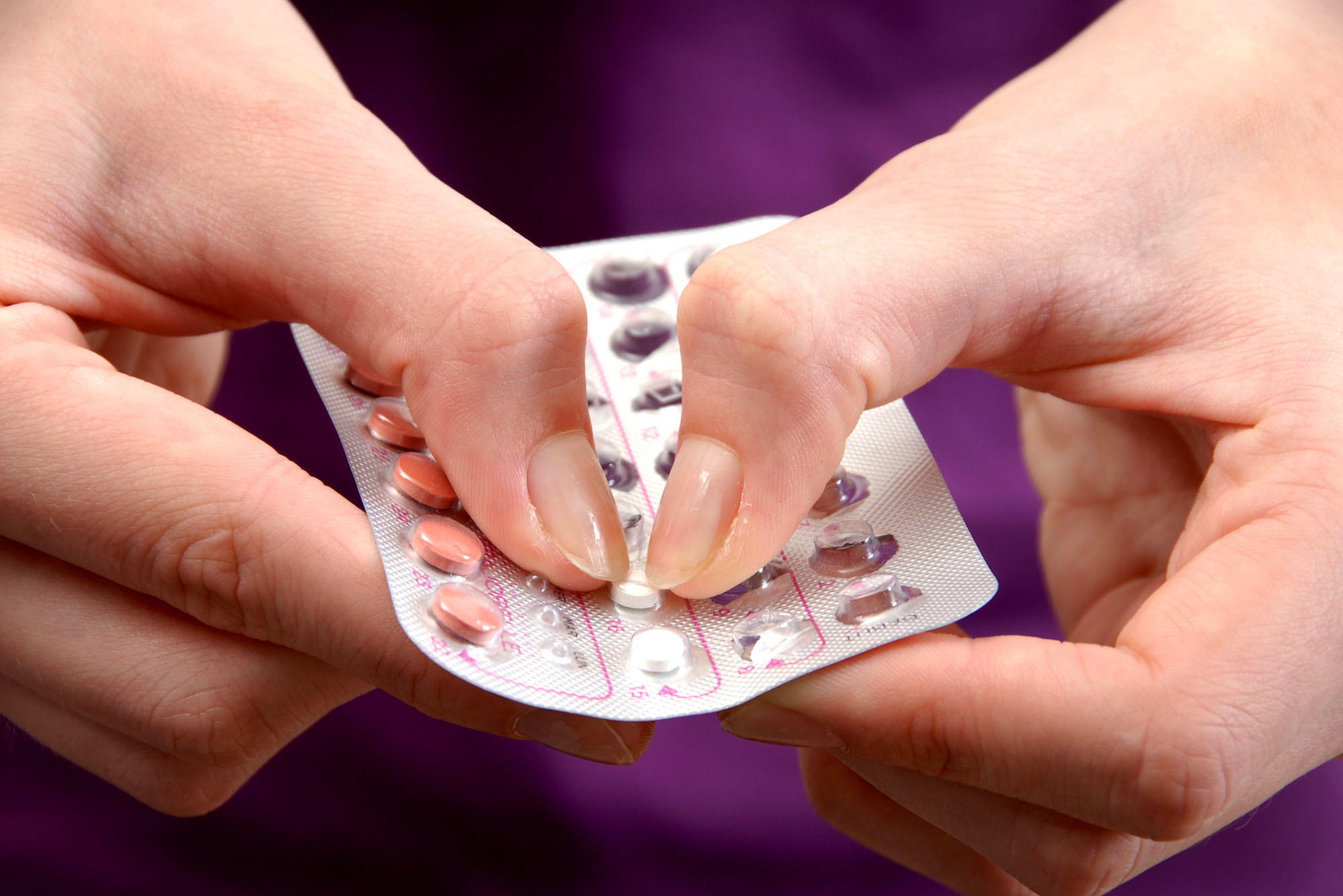 over-the-counter-birth-control-pills-would-be-safe-for-teens