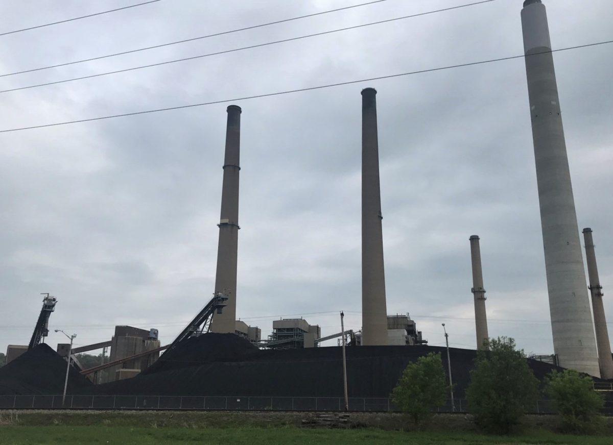 Powering Down Ohio Community Reckons With Coal Plant Closure WMKY