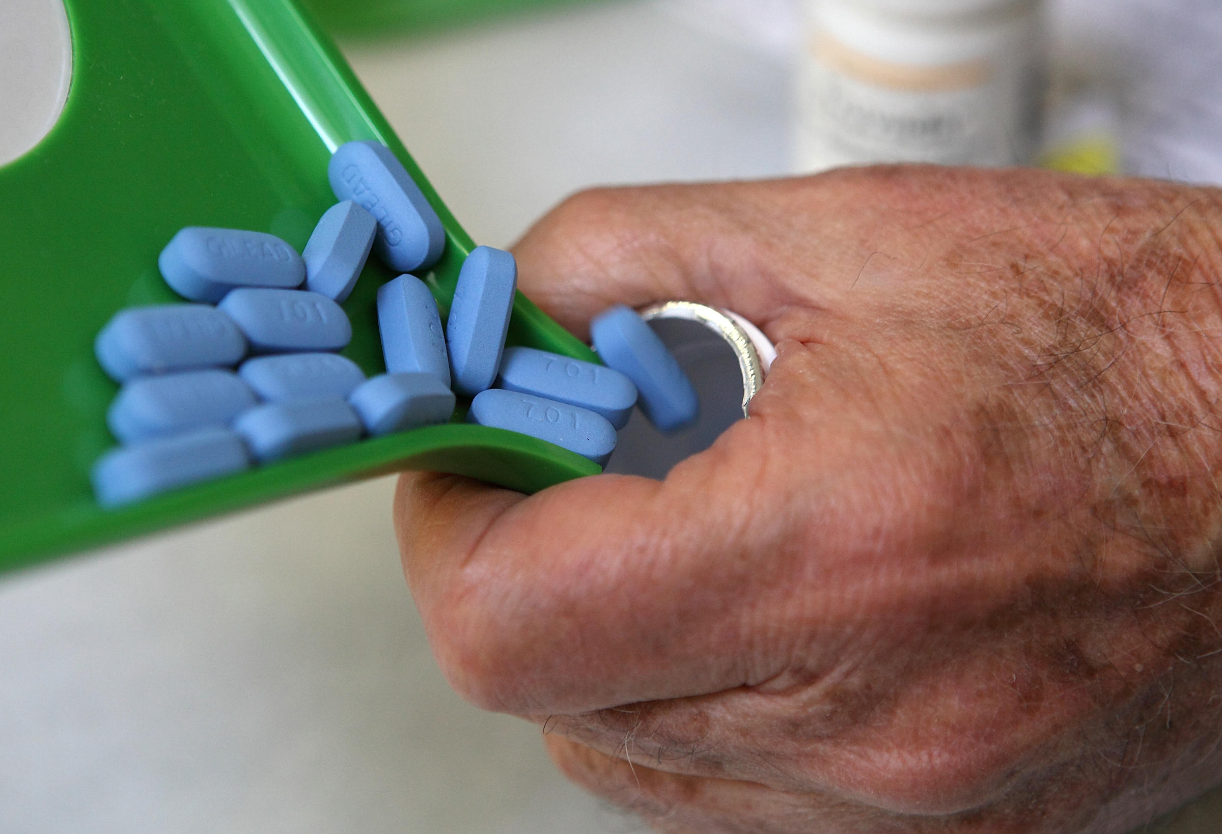 Daily HIV prevention pill urged for healthy people at risk