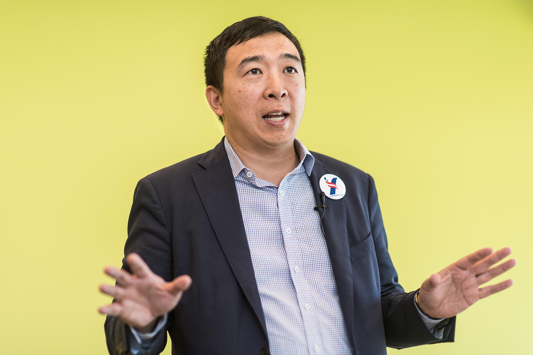 America Is 'Decades Behind The Curve On Technology,' 2020 Candidate Andrew Yang Says ...