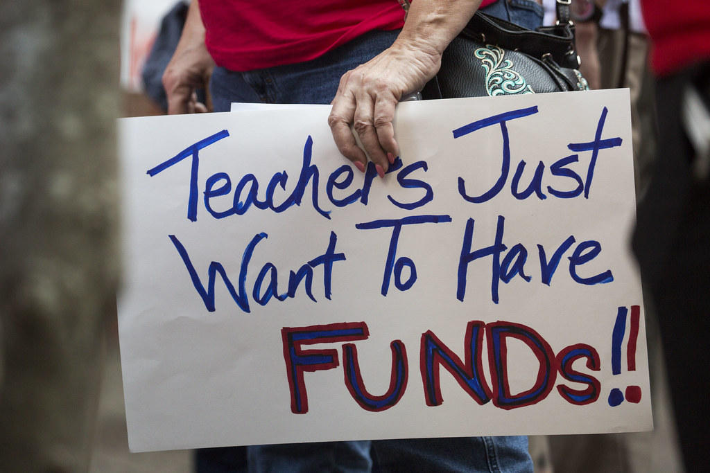 Texas Teachers Are Getting Pay Raises, But How Much Depends On The District HPPR