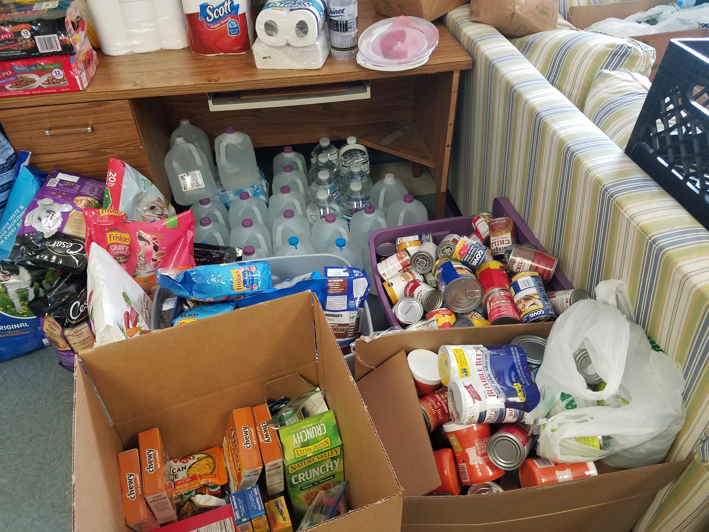 Local Bail Bonds Business Gathers Relief Supplies For the Bahamas WJCT NEWS