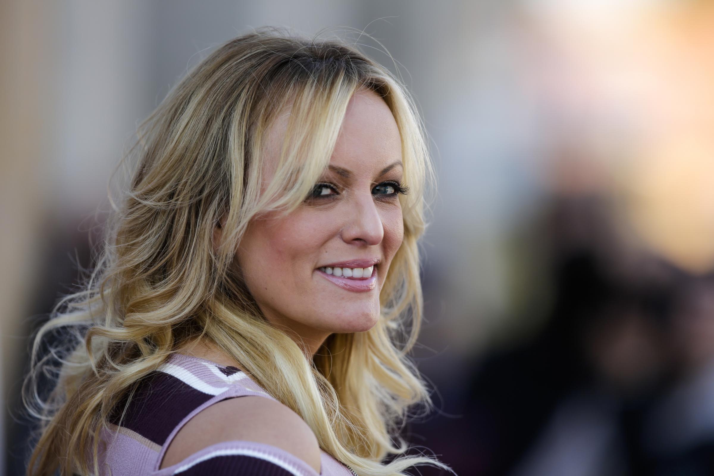 Columbus Agrees To Settle Stormy Daniels Lawsuit For $450,000 | WKSU