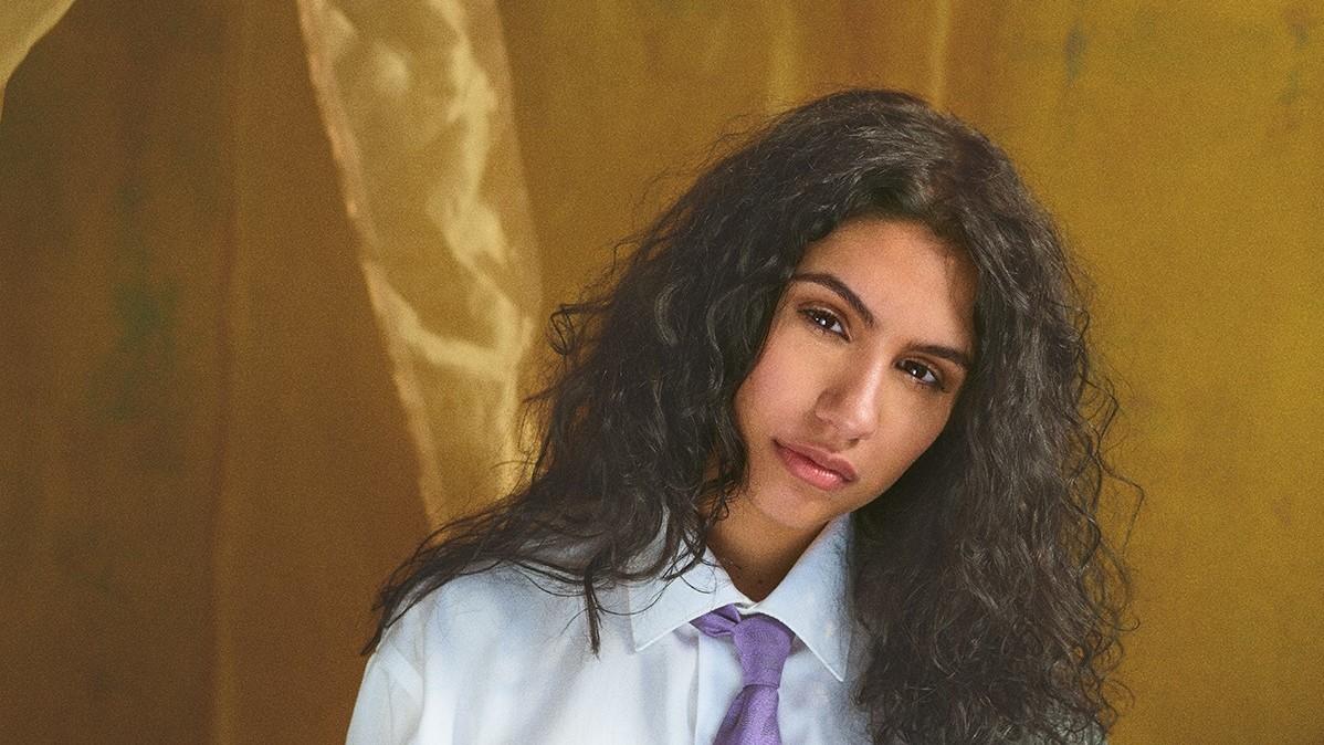 It S A Learning Curve Alessia Cara On Growing Up The Grammys And More Wwno - cars to your beutyfull song code for roblox