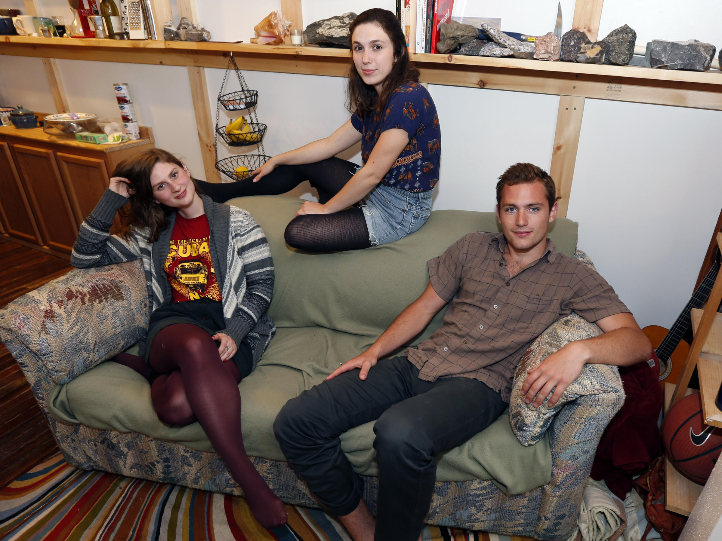 After Finding 40 000 In Thrift Store Couch Roommates Return