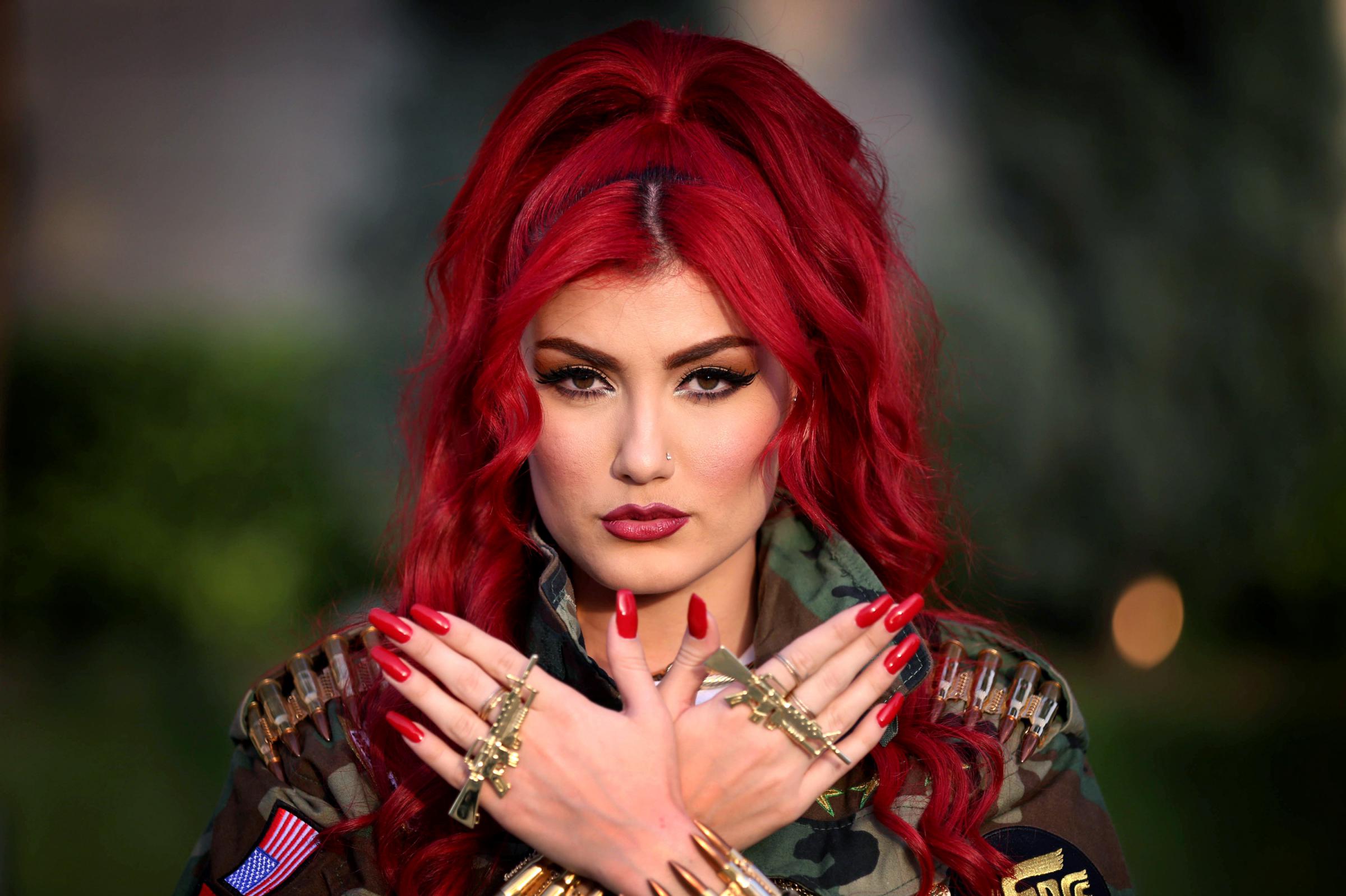 In Iraq A Kurdish Warrior Diva Sings Against Isis Despite Threats Wamc