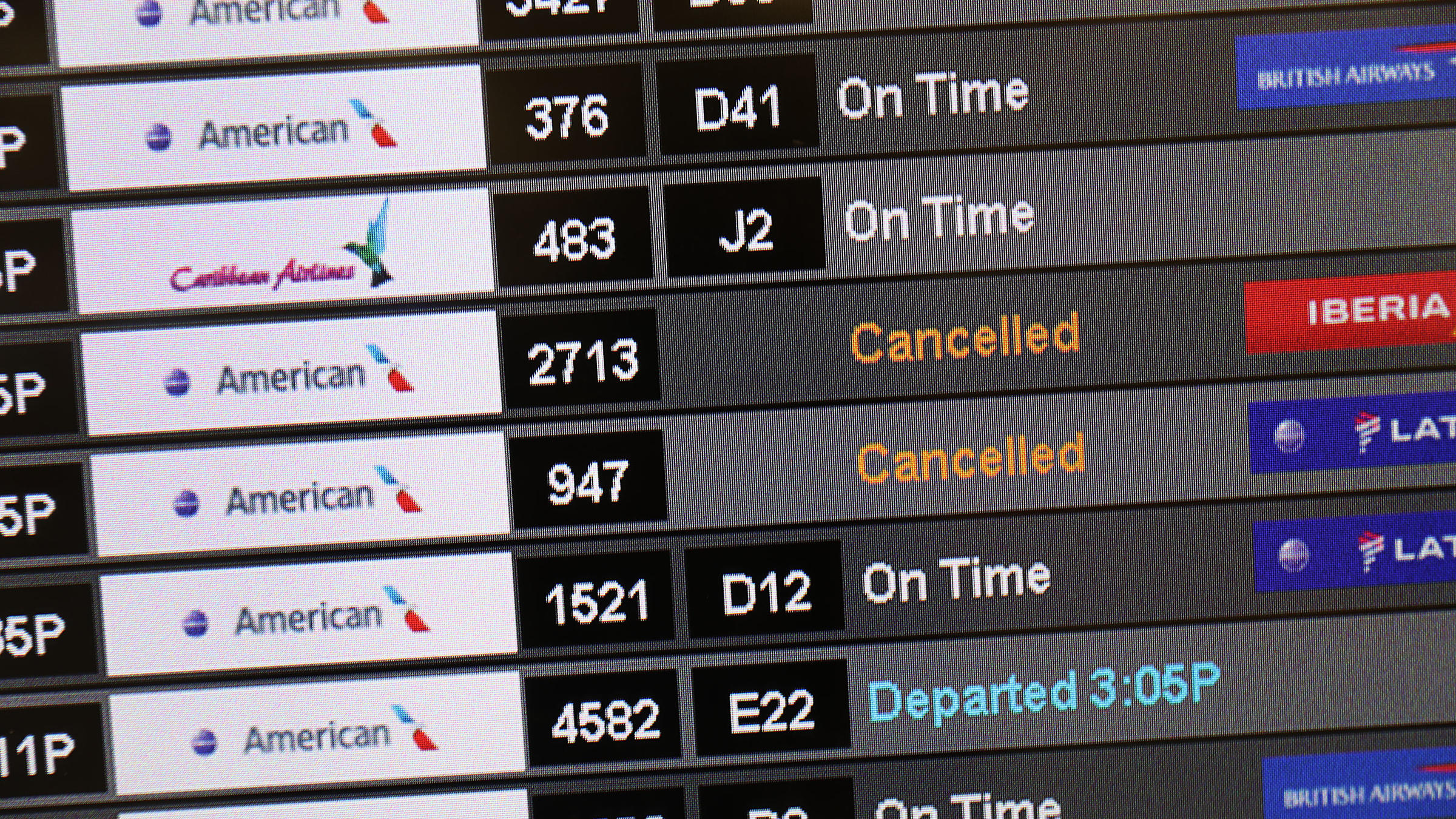 Airlines Cancel Boeing Max Flights Into November; Holiday Flights Could