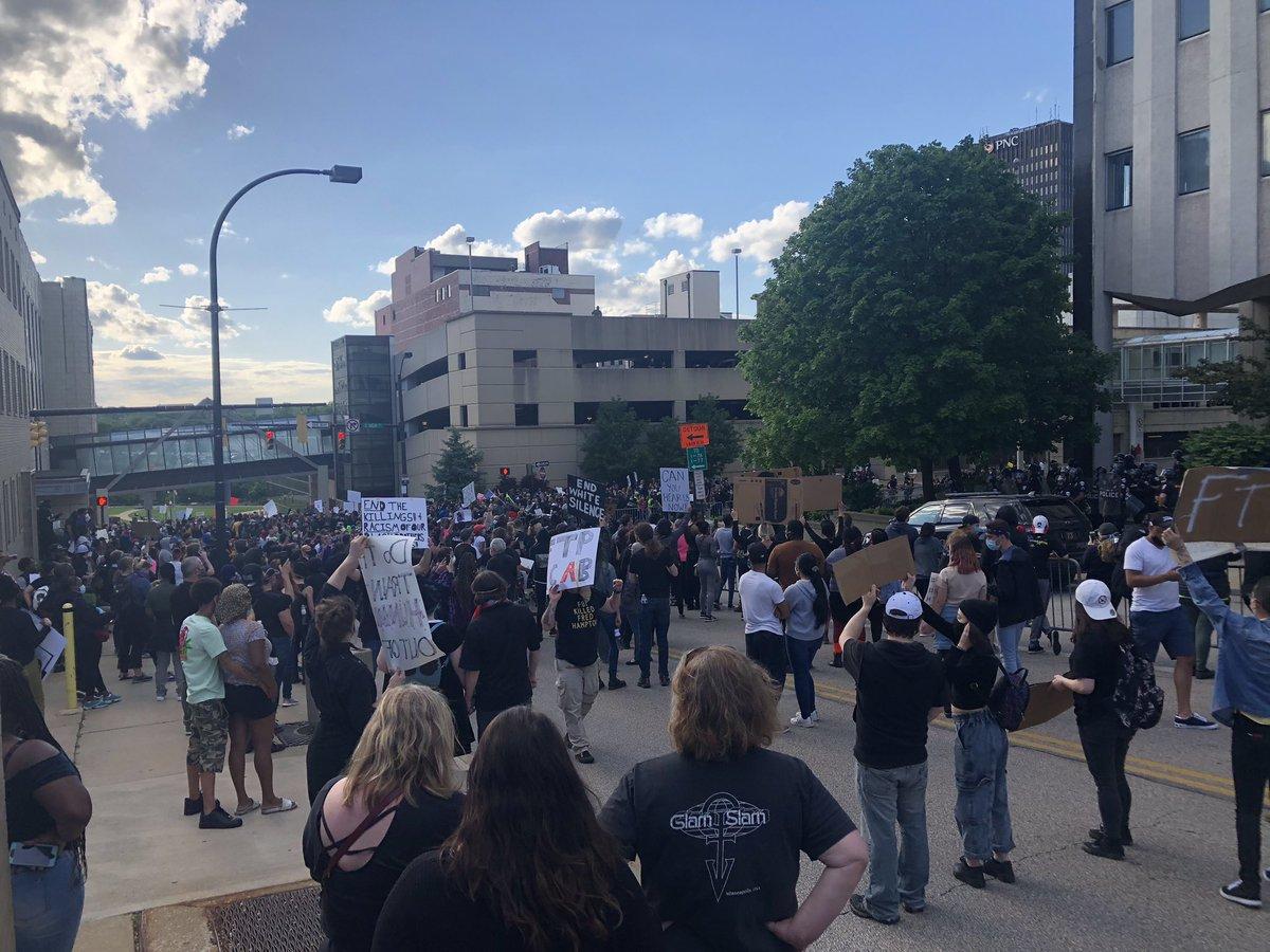 Akron Protest Organizer Calls for Peaceful Demonstrations and Police