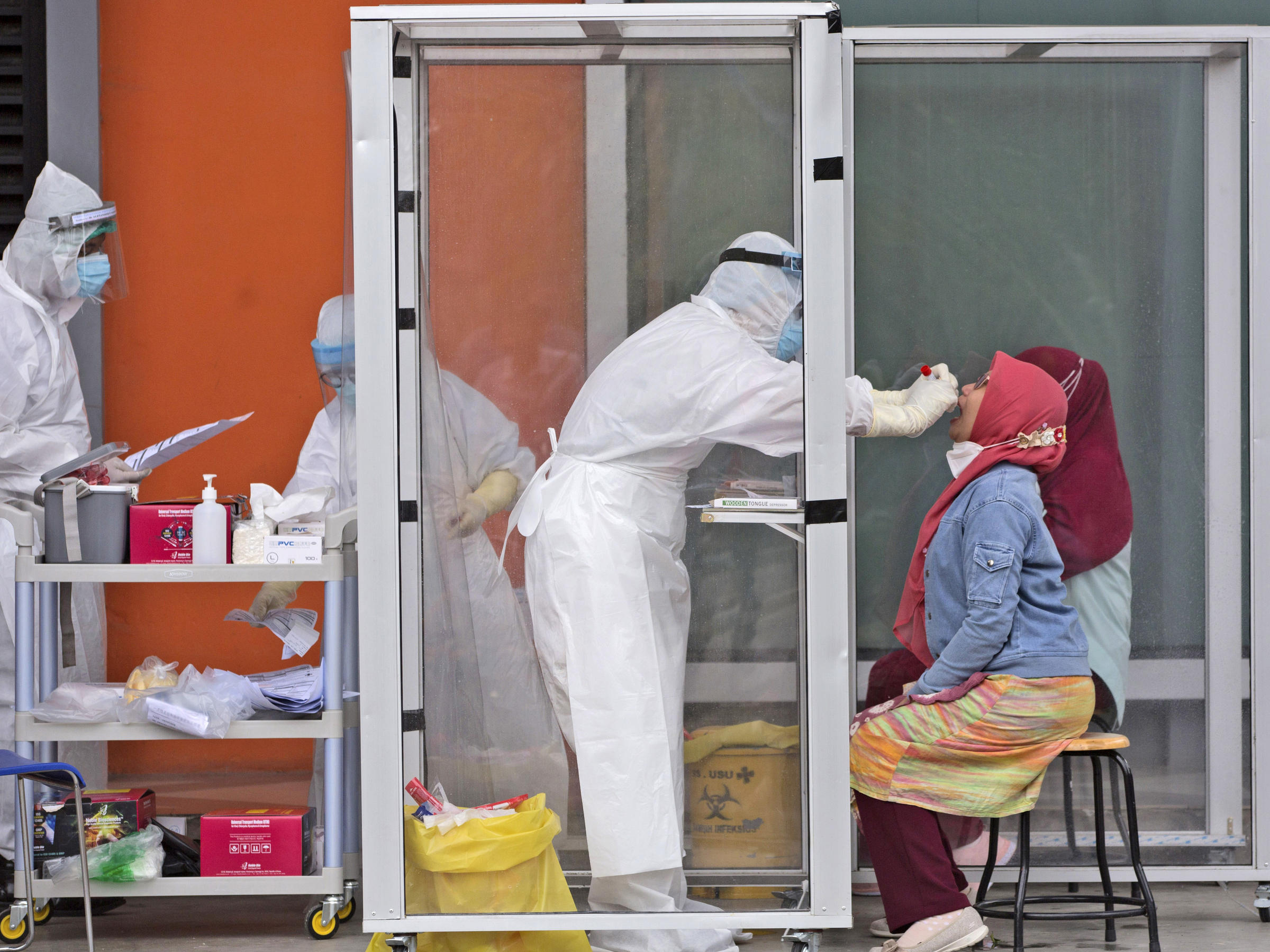 Indonesia Stumbles As Coronavirus Cases Surge Wuwm