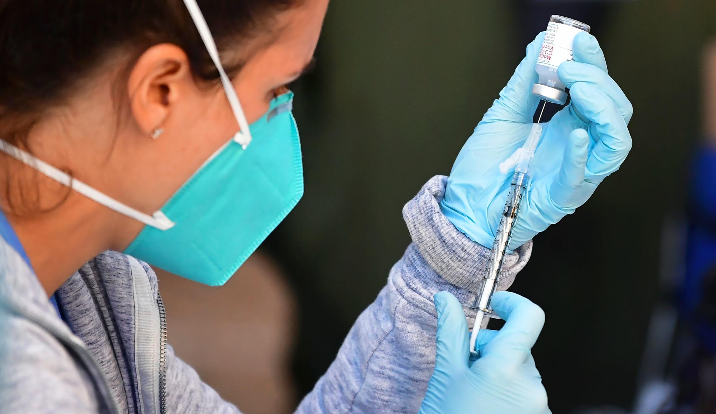 Could A Single Dose Of COVID 19 Vaccine After Illness Stretch The Supply 90 5 WESA