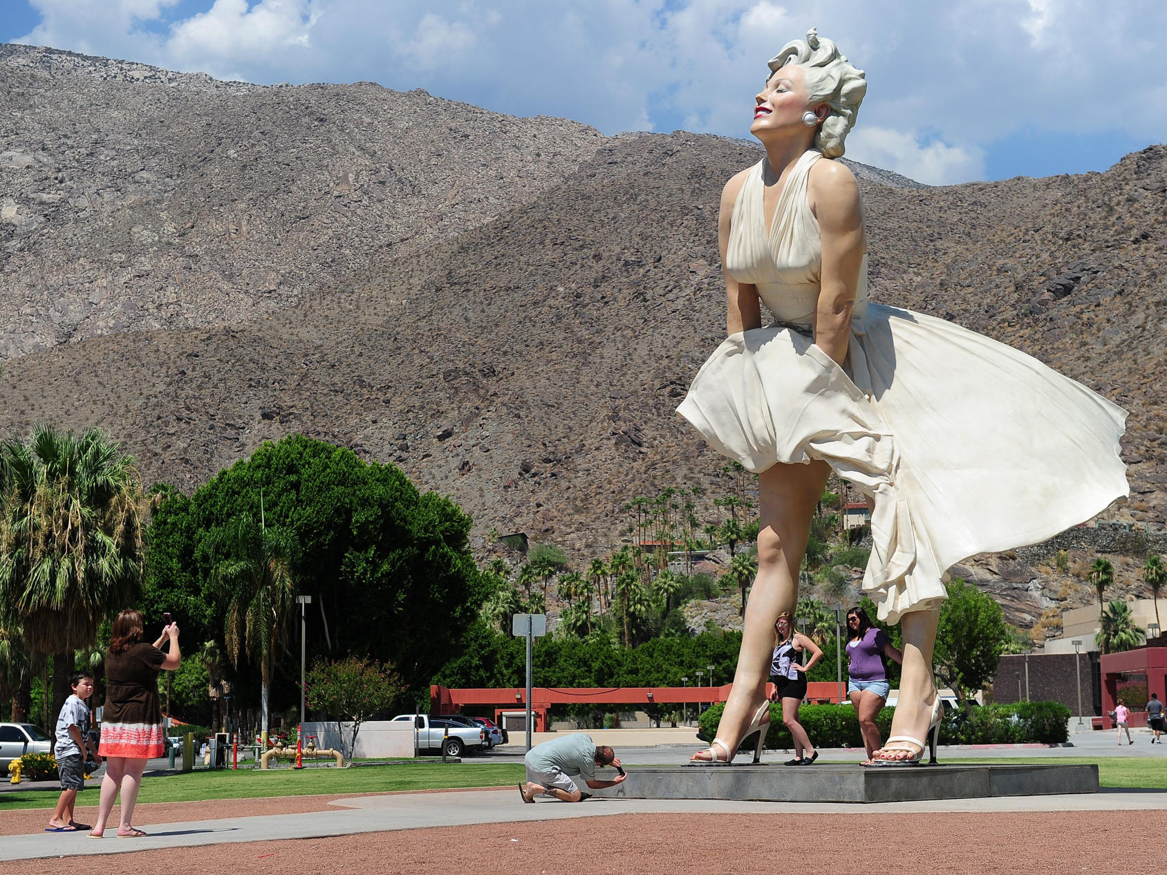 Giant Marilyn Monroe Statue Returns To Palm Springs, But Its Backside