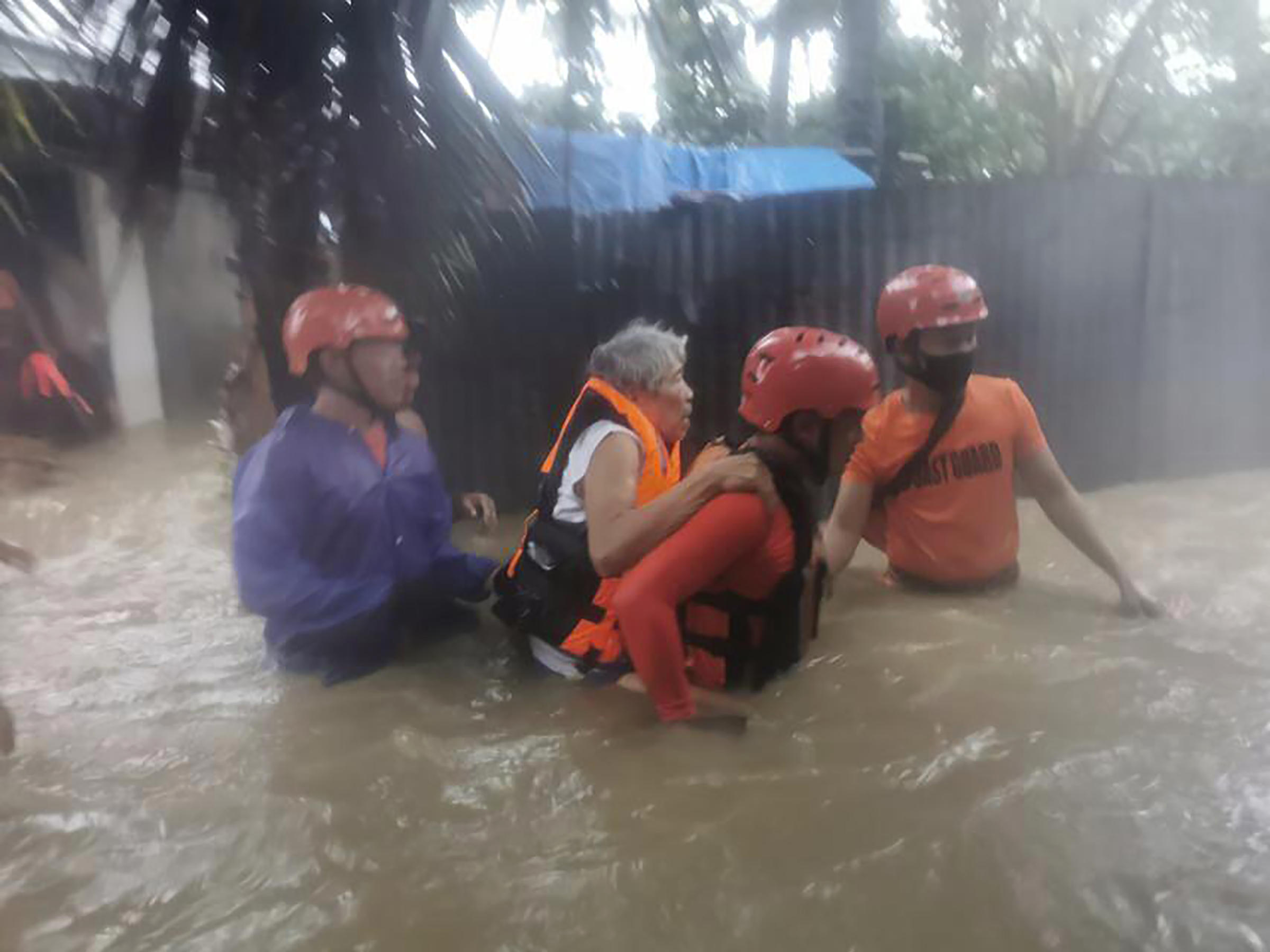 Storm Hits The Philippines, Leaving At Least 3 Dead And Hundreds