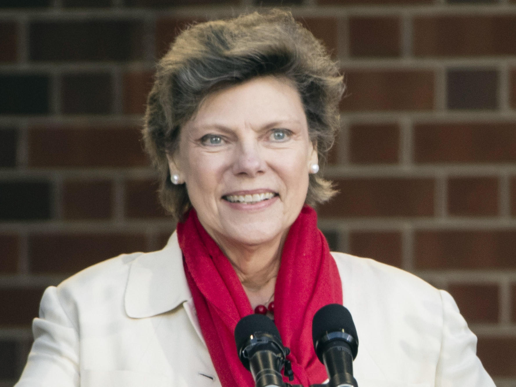 WATCH: Friends, Family Gather To Remember Cokie Roberts | WJCT NEWS
