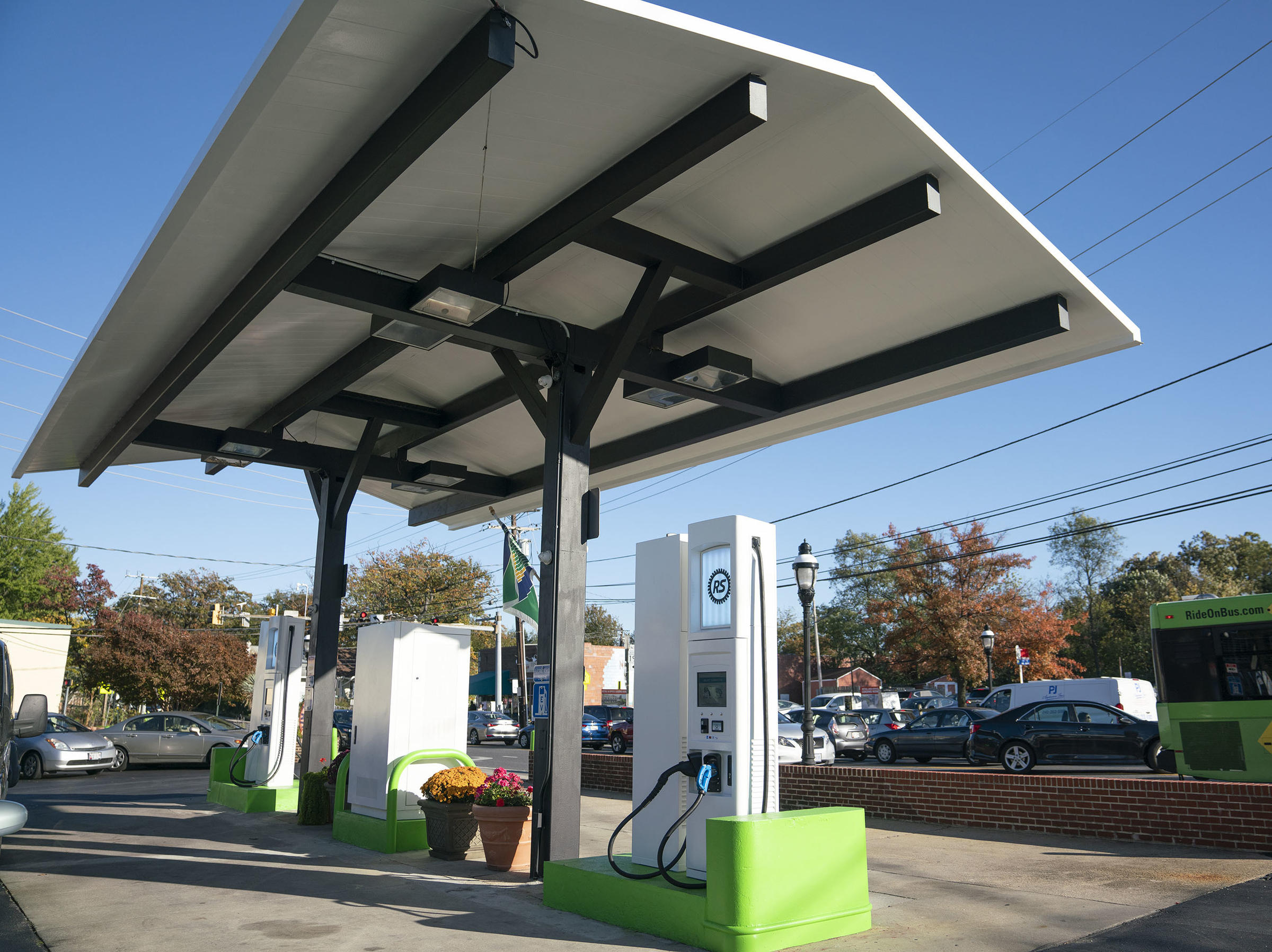 Gas Station Converts To Electric Charging Station And Speeds Ahead Of